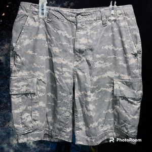 Vintage Faded Glory Men Camo Cargo Shorts